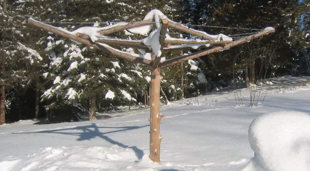 Clothes line in winter